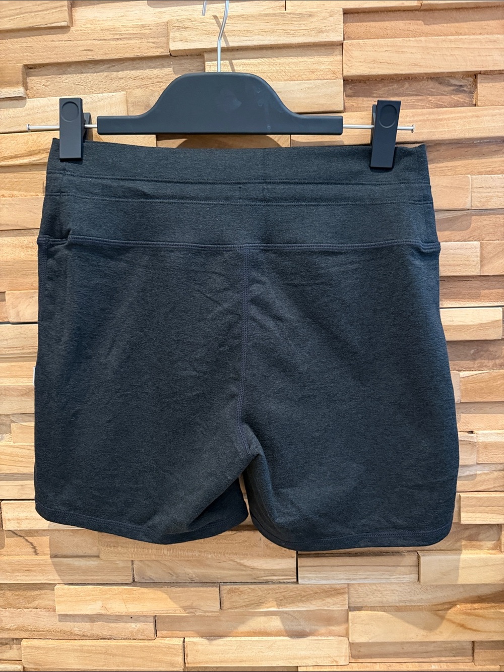 Vuori Vintage Halo Heather Black Women's Drawstring Active Shorts - Picture 2 of 2